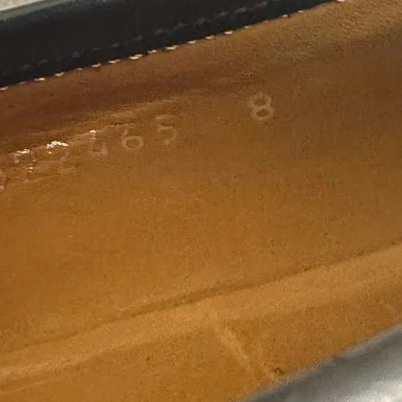 Gucci
Gucci Black Leather Interlocking G Penny Loafers Size 8 - Picture 14 of 16